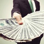 Cómo mejorar tu relación con el dinero poco a poco